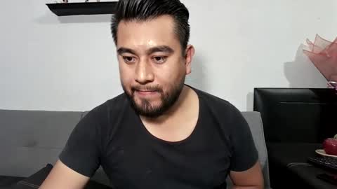 Snapshot of oskregal chatting on 02/05/26, 02:05 oskregal online show from 02/05/26, 02:05