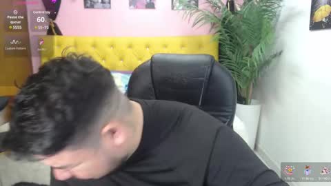 Snapshot of oso_gael chatting on 02/11/25, 05:50 Bear Gael online show from 02/11/25, 05:50