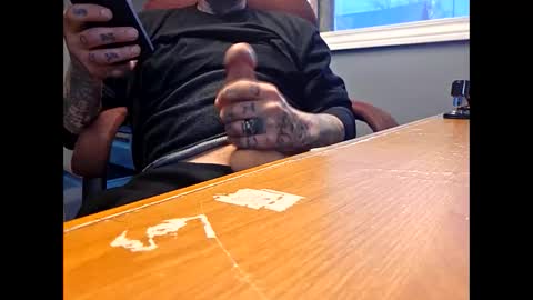 Snapshot of osofine2209 chatting on 11/20/25, 02:17 Osofine online show from 11/20/25, 02:17