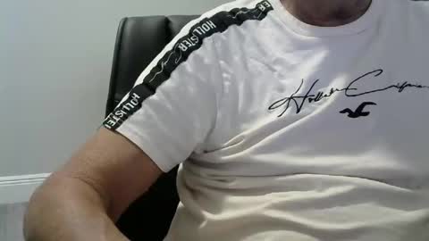 Ossi online show from 02/10/25, 11:13