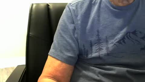 Ossi online show from 10/11/25, 01:38