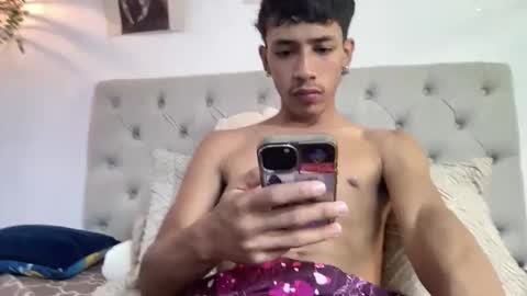 ostin 18hot online show from 11/25/25, 03:50