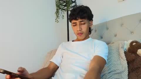 ostin 18hot online show from 02/12/26, 04:29