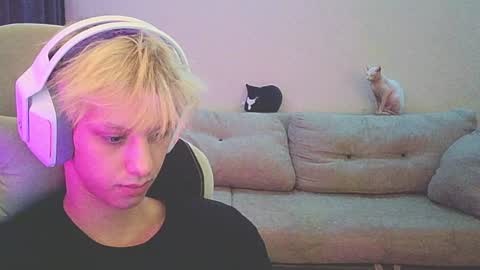 Ostin online show from 12/23/24, 06:16