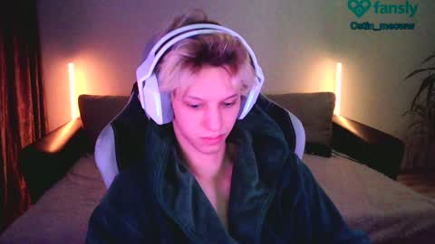 Ostin online show from 01/27/25, 02:57