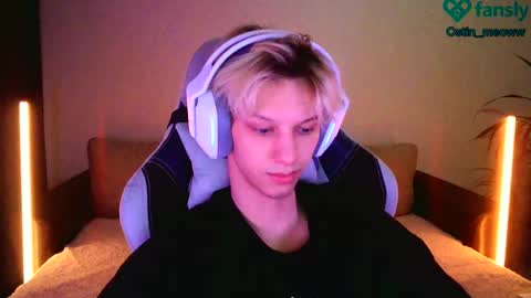 Ostin online show from 02/09/25, 01:25