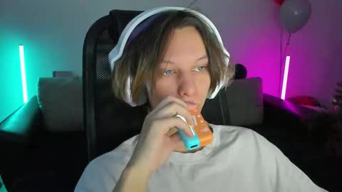 Ostin online show from 01/11/26, 01:16