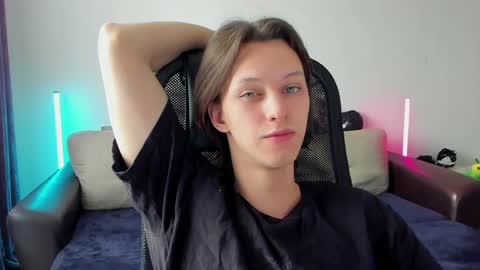 Ostin online show from 04/05/26, 08:55