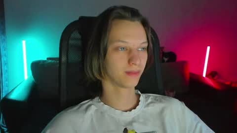 Ostin online show from 04/07/26, 02:28