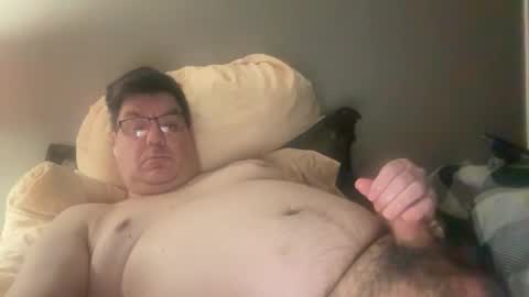 otter916 online show from 11/26/25, 06:36