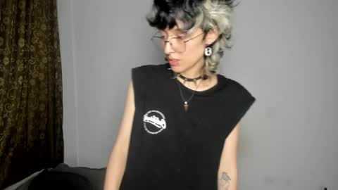 Snapshot of ottoyan_ chatting on 02/16/25, 02:20 Otto 3 online show from 02/16/25, 02:20