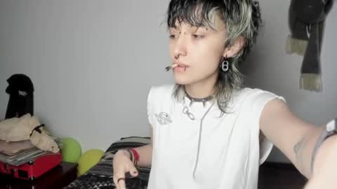 Snapshot of ottoyan_ chatting on 03/07/25, 07:27 Otto 3 online show from 03/07/25, 07:27