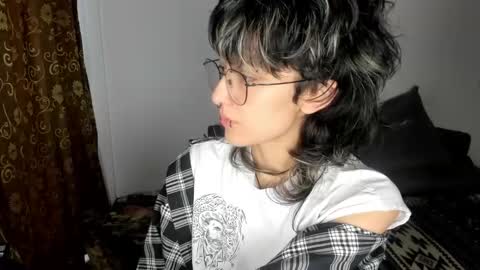 Snapshot of ottoyan_ chatting on 09/16/25, 09:27 Otto 3 online show from 09/16/25, 09:27