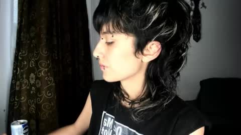 Snapshot of ottoyan_ chatting on 10/22/25, 07:02 Otto 3 online show from 10/22/25, 07:02