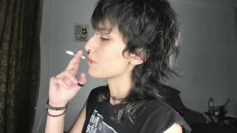 Snapshot of ottoyan_ chatting on 12/05/25, 12:30 Otto 3 online show from 12/05/25, 12:30