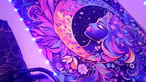 ou8124824 online show from 09/30/25, 04:12