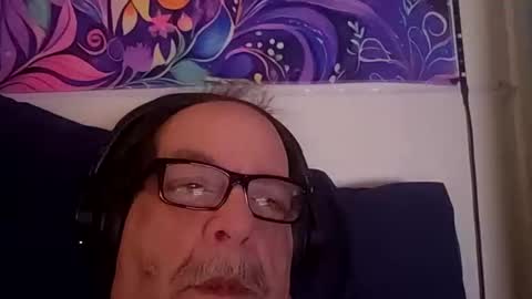 ou8124824 online show from 11/18/25, 01:59