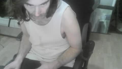 ouinnybis195625 online show from 02/03/25, 12:36