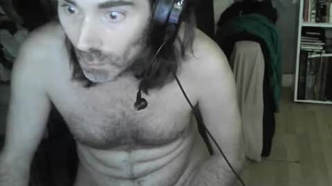 ouinnybis195625 online show from 12/18/25, 11:27