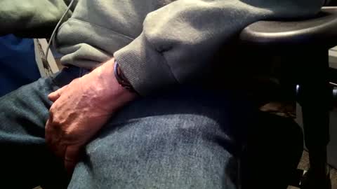 Snapshot of outdoorsfun chatting on 01/04/25, 10:34 lets play online show from 01/04/25, 10:34