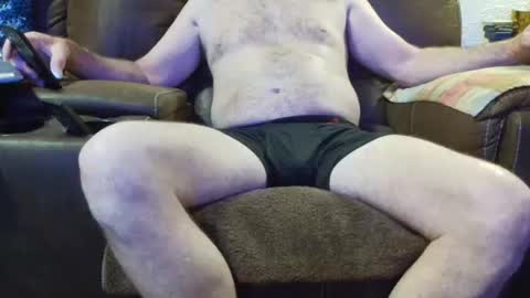 Snapshot of outdoorsmanmark71 chatting on 04/28/26, 10:59 outdoorsmanmark71 online show from 04/28/26, 10:59