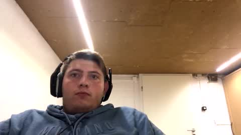 outflayd online show from 11/05/25, 10:15