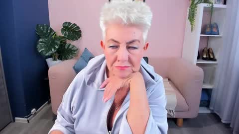 Alla online show from 09/29/25, 08:08