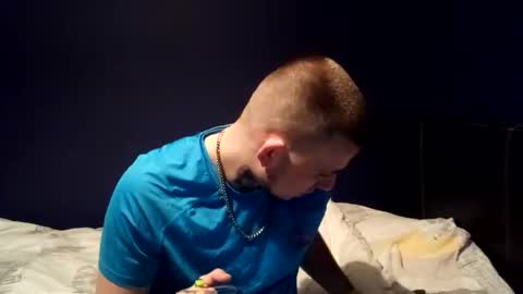 Owen kayz online show from 11/09/25, 10:19