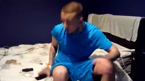 Owen kayz online show from 11/18/25, 09:08