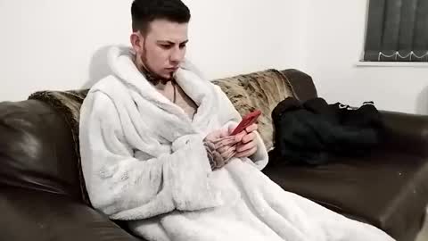 Owen kayz online show from 03/29/26, 07:14