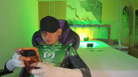 Owen Drak online show from 04/28/26, 02:27