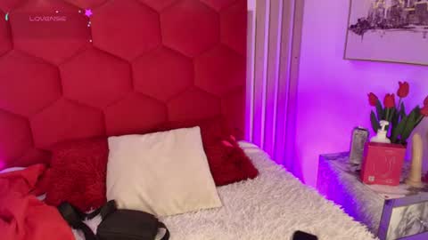 Owen online show from 06/18/26, 03:18