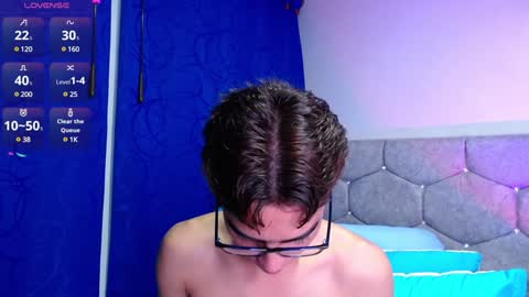 Owen  Independent model  online show from 02/01/25, 07:26