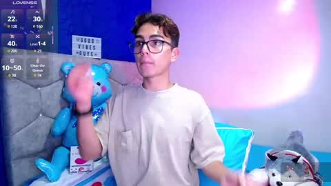 Owen  Independent model  online show from 03/01/25, 06:03