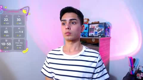 Owen  Independent model  online show from 11/12/25, 06:25