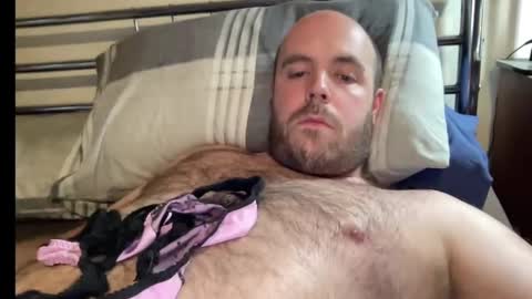 Owen2022 online show from 03/05/25, 05:50