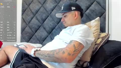 O W E N - S T O N E online show from 11/18/25, 11:47