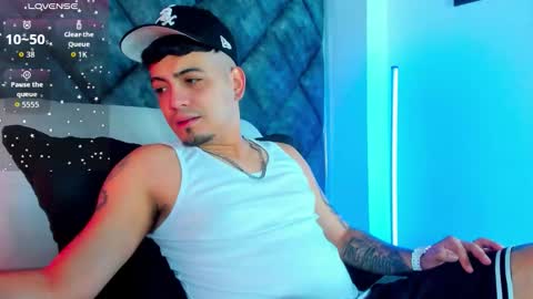 O W E N - S T O N E online show from 12/01/25, 01:05