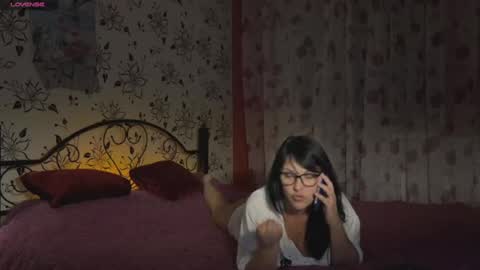 OxiXLove online show from 06/25/26, 08:13