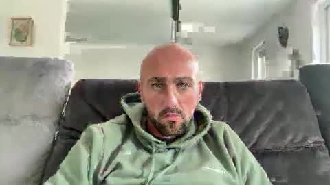 oxlade59 online show from 10/01/25, 12:00