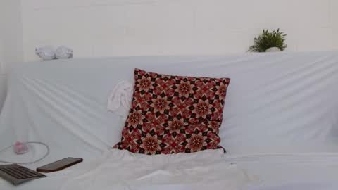 Jeannifer online show from 01/14/25, 04:08