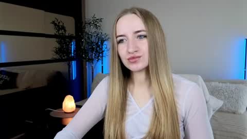 Oxy Foxie online show from 06/08/26, 01:55
