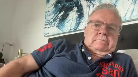 Snapshot of ozhairybearxxxx chatting on 12/09/24, 02:45 ozhairybearxxxx online show from 12/09/24, 02:45