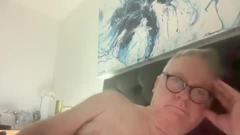 Snapshot of ozhairybearxxxx chatting on 01/07/25, 12:20 ozhairybearxxxx online show from 01/07/25, 12:20