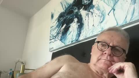 Snapshot of ozhairybearxxxx chatting on 01/21/25, 03:26 ozhairybearxxxx online show from 01/21/25, 03:26