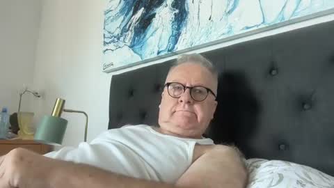 Snapshot of ozhairybearxxxx chatting on 02/07/25, 01:04 ozhairybearxxxx online show from 02/07/25, 01:04