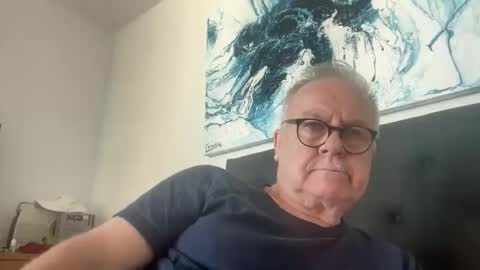 ozhairybearxxxx online show from 04/13/26, 04:40