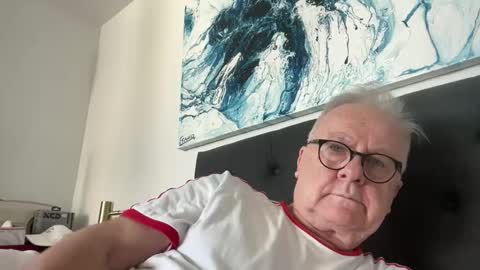 ozhairybearxxxx online show from 04/26/26, 05:27