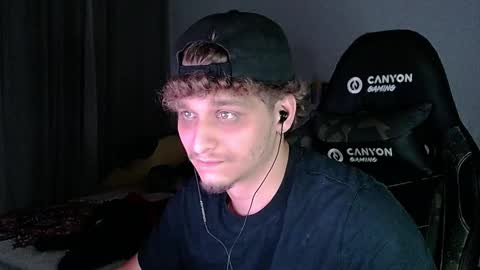 Snapshot of ozilla0699 chatting on 01/27/25, 02:20 ozilla0699 online show from 01/27/25, 02:20