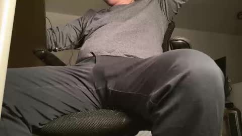 Snapshot of p4geturner chatting on 11/03/25, 02:02 p4geTurner online show from 11/03/25, 02:02